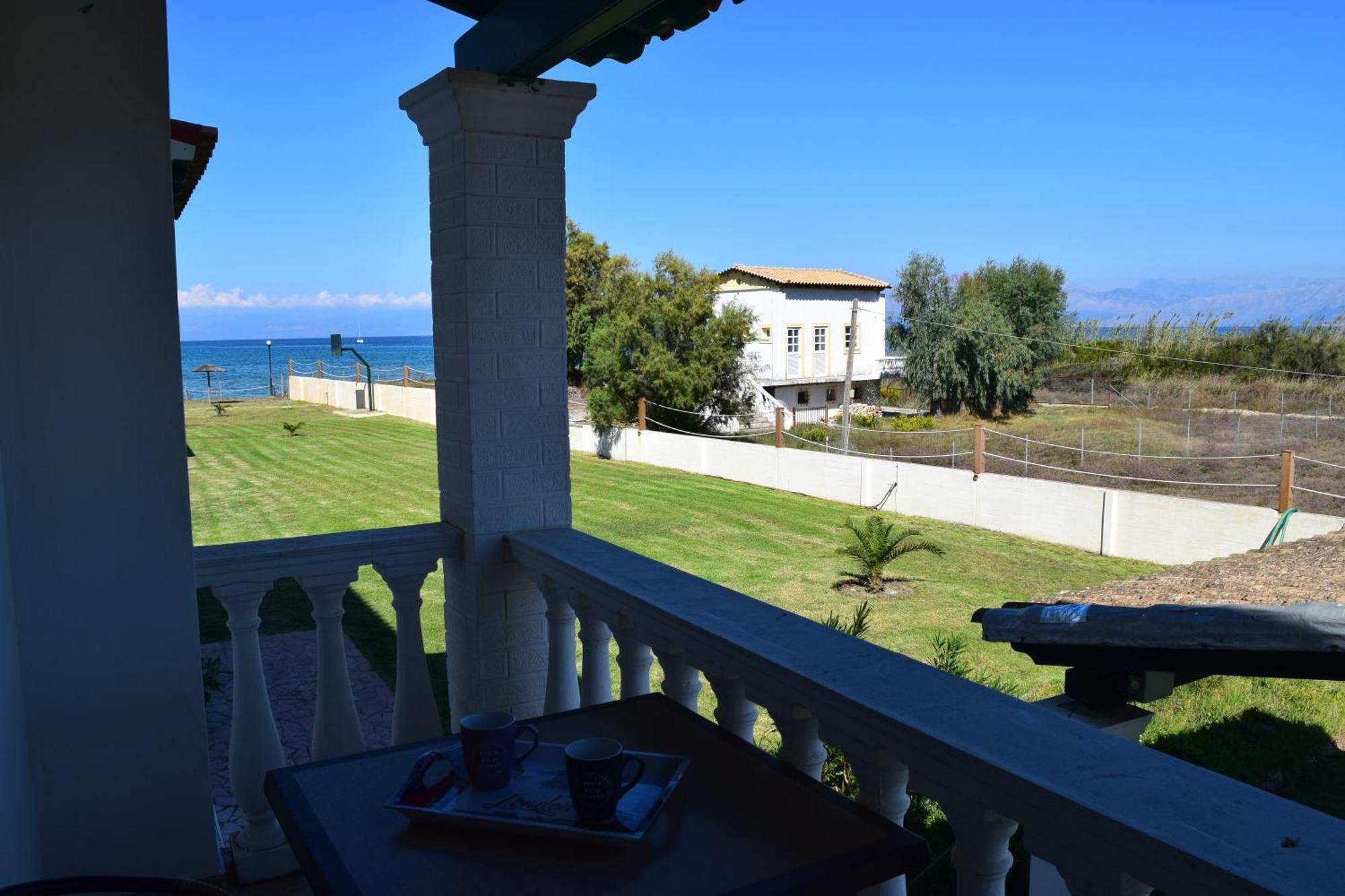 S&C Kosmos Beach Resort Roda  Exterior foto