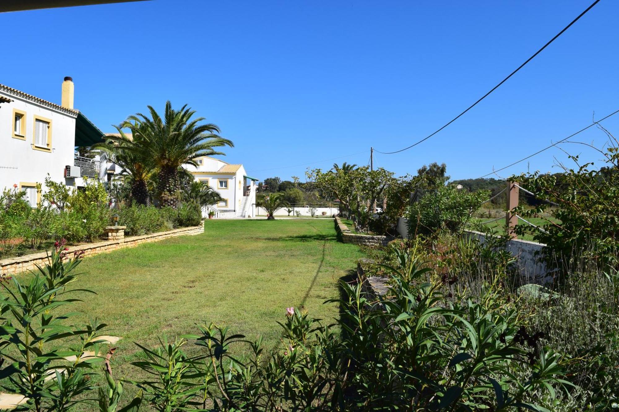 S&C Kosmos Beach Resort Roda  Exterior foto