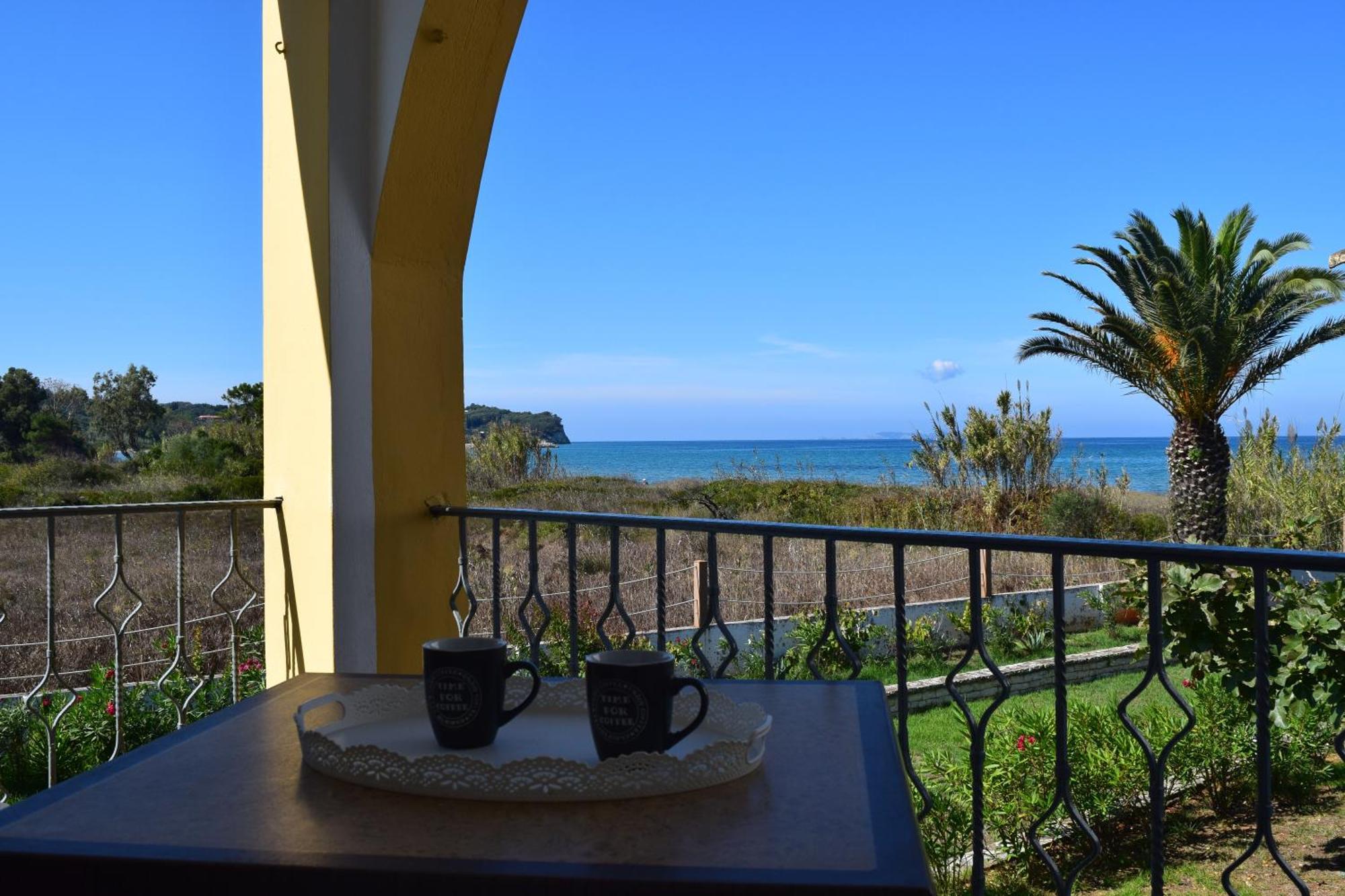 S&C Kosmos Beach Resort Roda  Exterior foto
